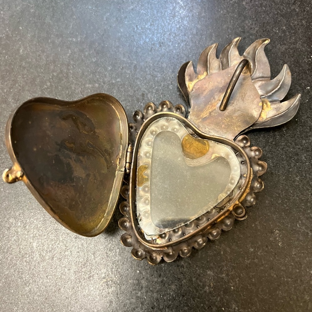 Judith Robert’s Ex Voto frame - Picture 4 of 5